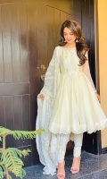 faiza-saqlain-style-stars-rtw-2020-13