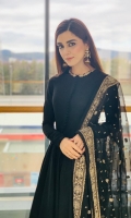 faiza-saqlain-style-stars-rtw-2020-31_0