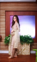 faiza-saqlain-style-stars-rtw-2020-5