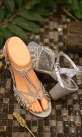 fashion-ladies-heels-for-eid-2021-6